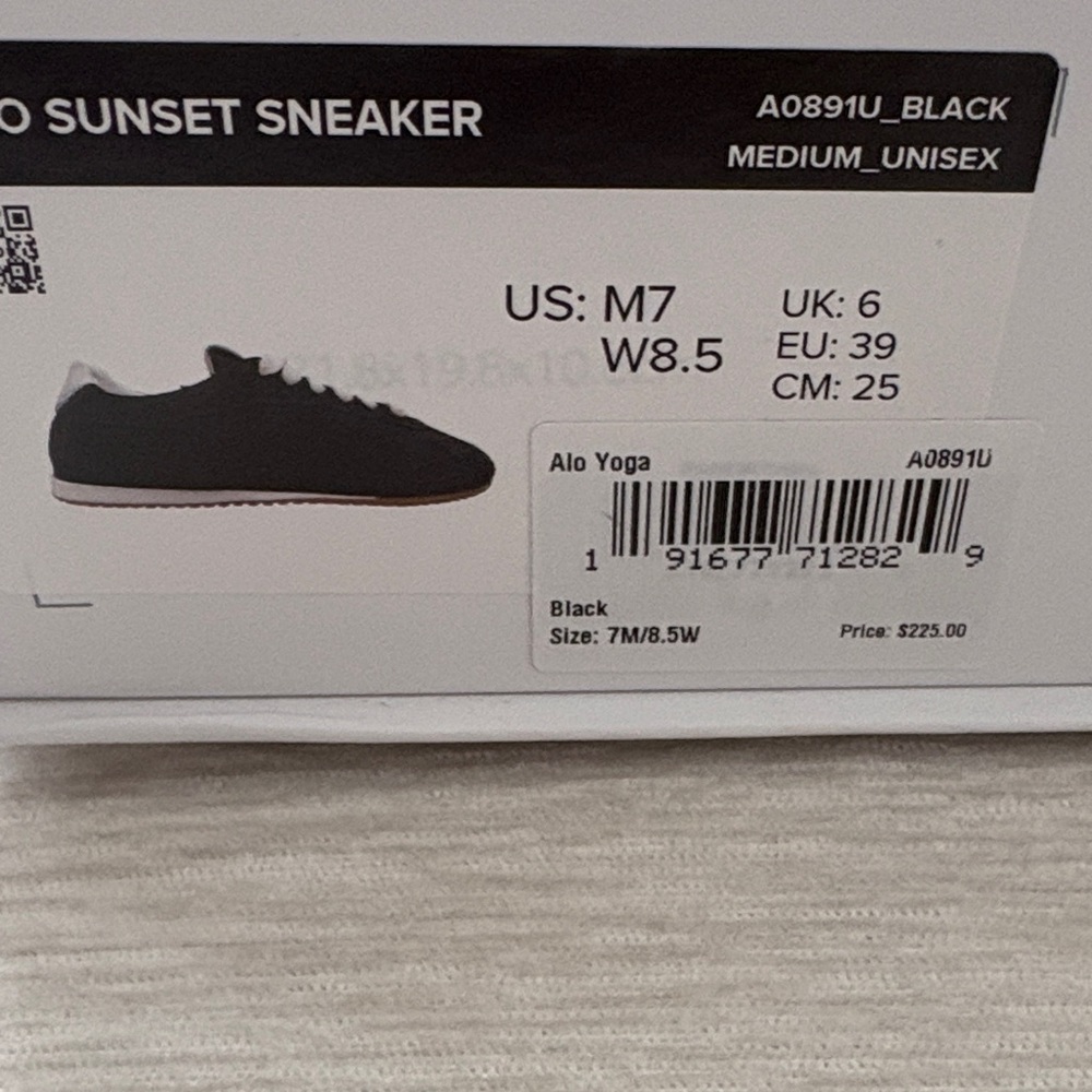 ALO Yoga Black and White Sneakers - Picture 3 of 6
